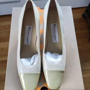 Etienne Aigner Cream and Light Yellow Leather Pointed Toe Pumps